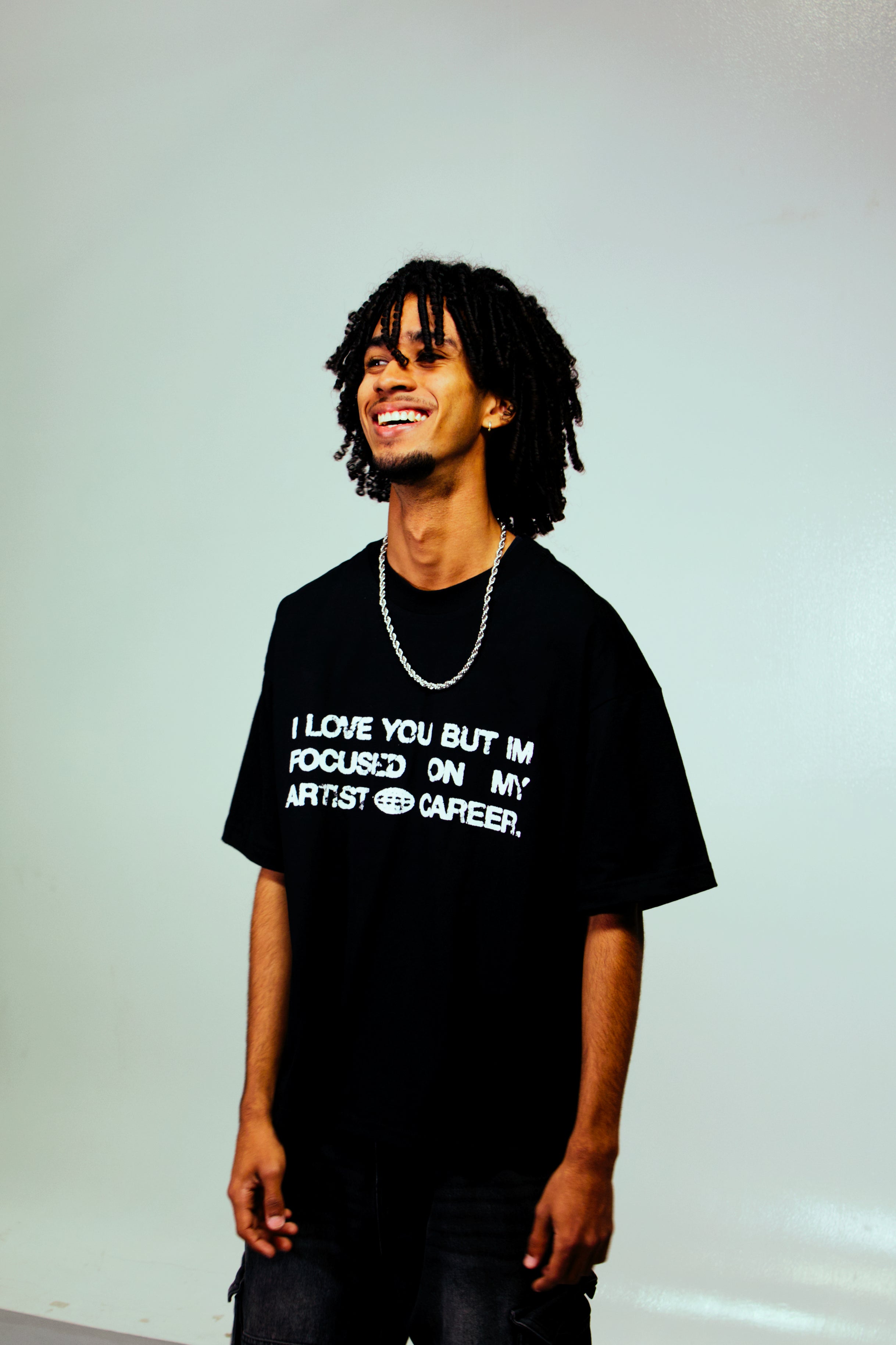 PLAYERA I LOVE YOU BUT IM FOCUSED ON MY ARTIST CAREER